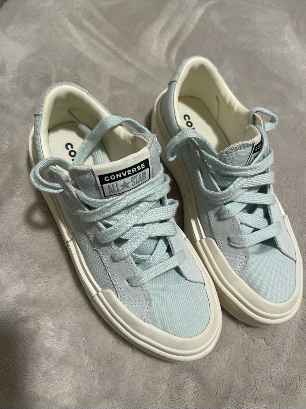 Converse Chuck Taylor All Star Cruise Ox Platform Sneakers
Unisex W 8 -Mens 6.5